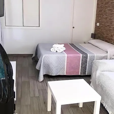 Apartment Estudio Moderno Con Terraza En El Centro De Conil, Ideal Para Familias Y Parejas - Es-180-233