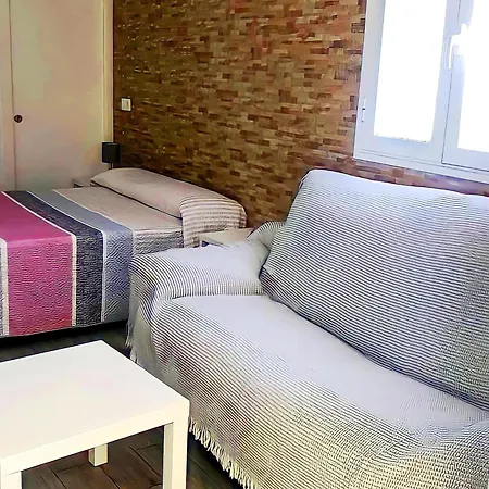Estudio Moderno Con Terraza En El Centro De Conil, Ideal Para Familias Y Parejas - Es-180-233